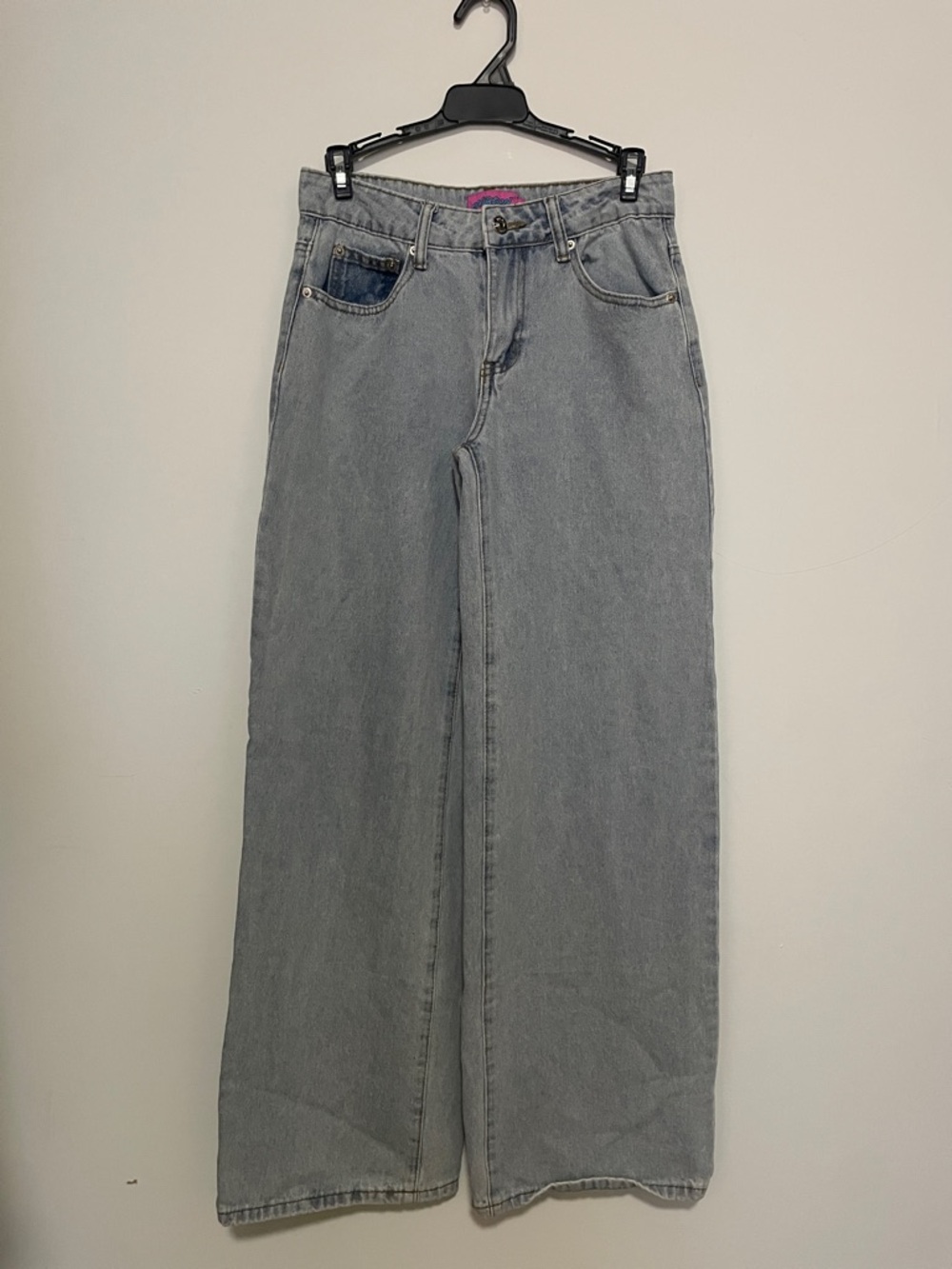 Xs Edikted Bow Embroidered Light Wash Jeans